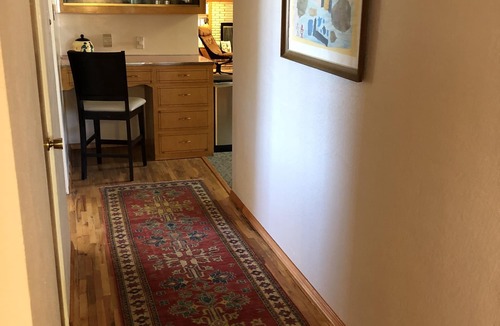 Farmington House | Miriam's Guest House