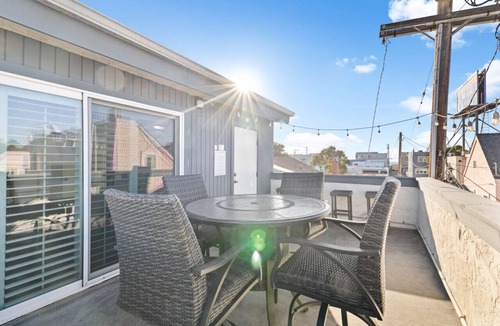 Mission Beach House | Mission Beach 3BR with Rooftop and Hot Tub