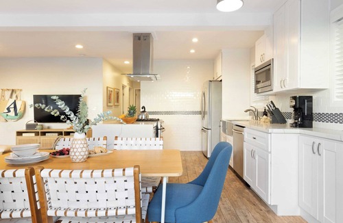Point Loma House | Mission Point 1 by Avantstay San Diego Beach House w/Huge Patio & Fire Pit Walk to Beach!