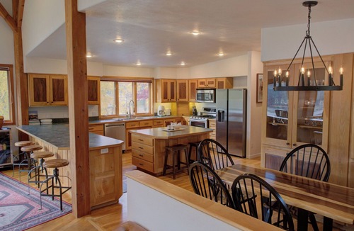 Missoula House | Missoula Bitterroot River Retreat - 3 bedrooms/3 baths sleeps 8