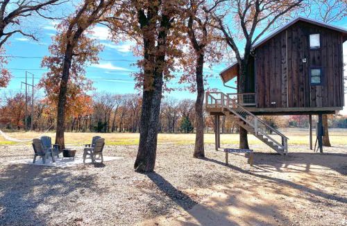 Elm Mott Other | Mockingbird Treehouse 15 MIN to MagnoliaBaylor