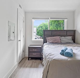 Ponderosa - Wingate Apartment | Modern 2BR Big City Feel | Pets+, Parking+