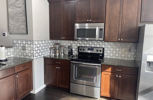 Atlanta House | Modern 3 Bedroom Townhome Downtown Atlanta