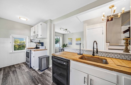 Gulph Mills House | Modern 3 BR House!
