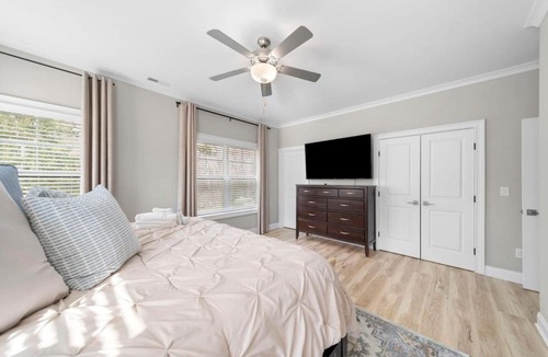 Waxhaw House | Modern 3BR Steps to Downtown Waxhaw