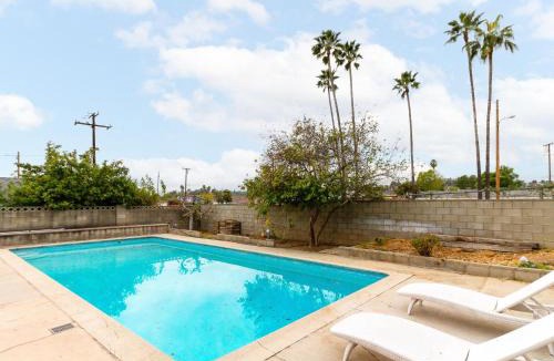 San Fernando House | Modern 4 bedroom in San Fernando