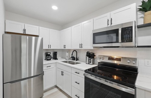 Haltom City Apartment | Modern 4BR 2BA Home With Hot Tub-grill & Huge Yard