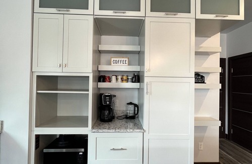 Great Falls House | Modern 5bd mins from downtown
