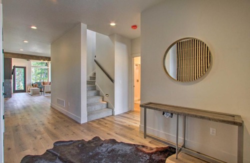 Philipsburg House | Modern and Newly Built Cabin Ski, Fish, Hike!
