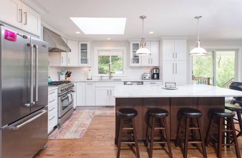 Lee House | Modern And Spacious Berkshires Retreat 5 bdrm 3 bath