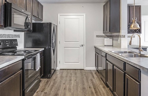 Northwest Columbus Apartment | Modern Apartment in Prime Location (ID1011X392)