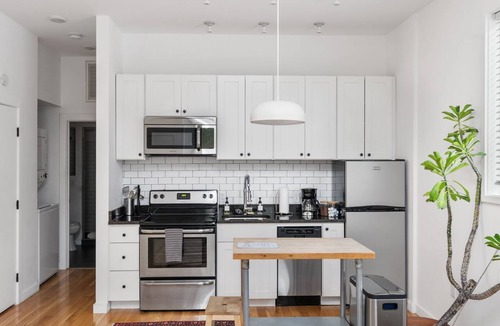 Monroe Ward Apartment | Modern Apartment- Walk to Convention Center- Deck- Off-Street Parking
