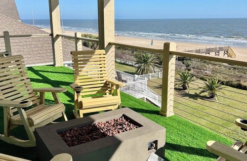 Port Bolivar House | Modern Beachfront Retreat in Crystal Beach – Pool, Elevator & Sleeps 20