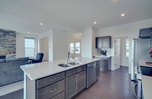 Canton House | Modern Canton Home: 10 Mi to Lake Allatoona!