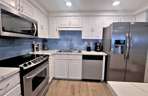 Imperial Beach Condo | Modern Coastal Escape with Breathtaking Ocean View, Communal Pool and Barbecue