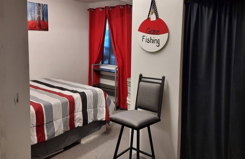 Challis House | Modern Comforts in the Majestic and Historic Heart of Idaho