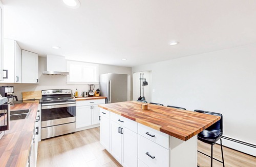 Helena House | Modern duplex with patio & great kitchen - near downtown, trails & parks