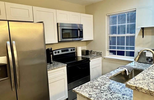 Charlotte House | Modern Entire 2-Bedroom House for 6 Guests at University City