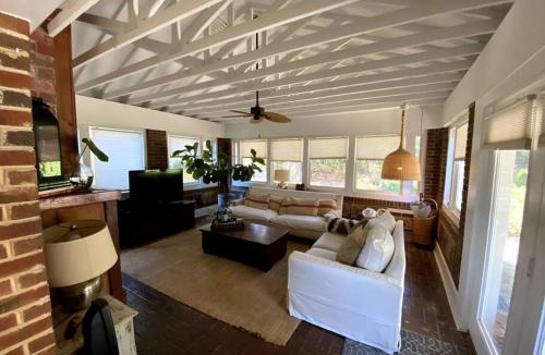 Matthews House | Modern Farmhouse Escape