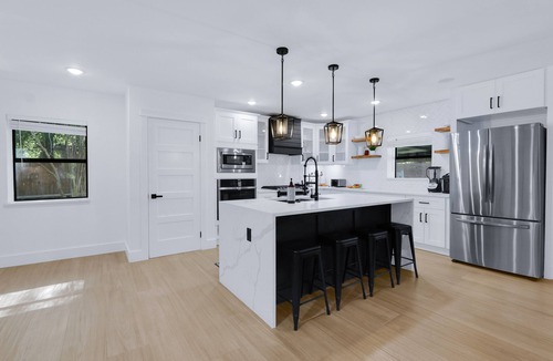 Seguin House | Modern Farmhouse on the Guadalupe River in Seguin, TX!
