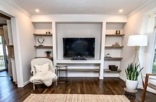 Fairview Park House | Modern Farmhouse 3br + full basement