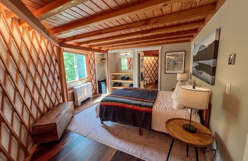 Carson Cabin | Modern Forest Yurt with Firepit & Skylit Dome near Carson, Washington
