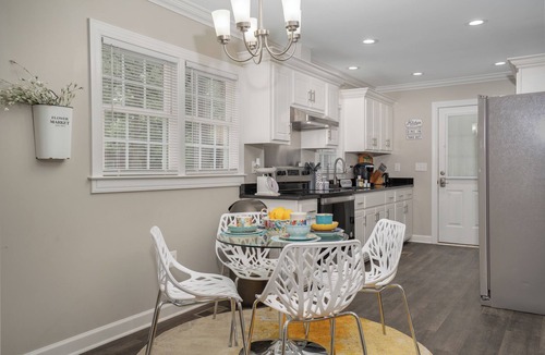 Rocky Mount House | Modern Home In PRIME location - King Bed/Spacious
