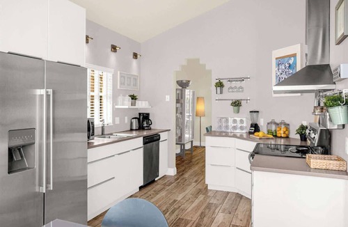 Ventura House | Modern Home w Patio & BBQ, Near Golf Course, MCO