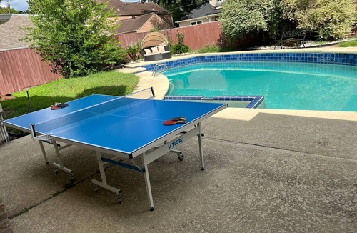 Ponderosa Forest Villa | Modern Houston Getaway nr Med Center&NRG — Pool, Wi‑Fi, Parking, Family‑Friendly