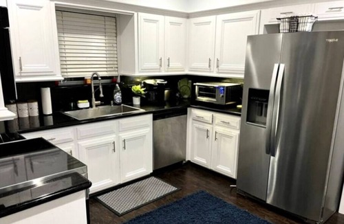 Ponderosa Forest House | Modern Houston Home nr Med Center & NRG - Pool, Wi‑Fi, Parking, Family‑Friendly