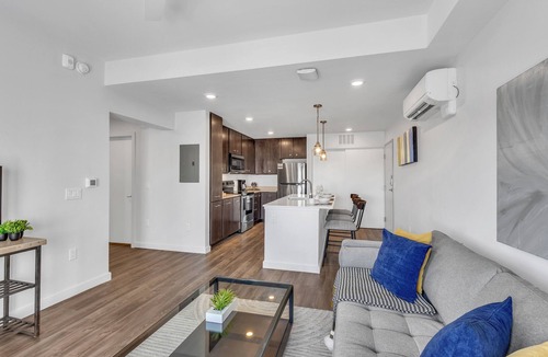 Jarrell Apartment | Modern Jarrell Retreat, Near Austin, Pool+Parking