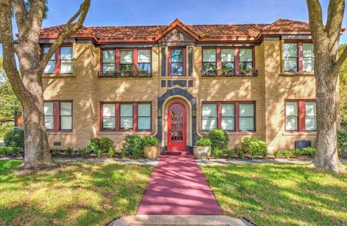 Old East Dallas Condo | Modern Living in Historic Neighborhood