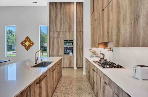 Northwest Dallas House | Modern Luxurious Midway Hollow | Driem House