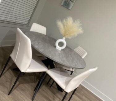 Deep Ellum Apartment | Modern Luxury Suite Deep Ellum Free Parking