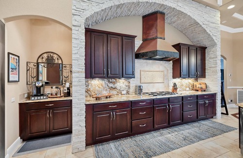Leander Villa | Modern Mediterranean Villa w/Luxe Amenities/King Bed/Handicap Accessible