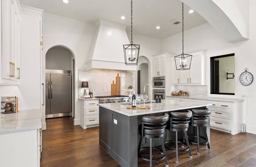 Austin House | Modern Oasis | Luxury Estate, Resort Pool & Guest House Near Austin