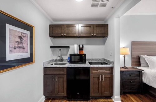 Conway Condo | Modern Retreat in the Heart of Conway