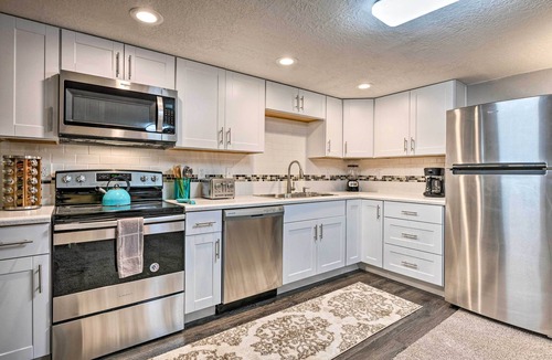 South Salt Lake Apartment | Modern Salt Lake City Apt.- 20Mi to Snowbird!