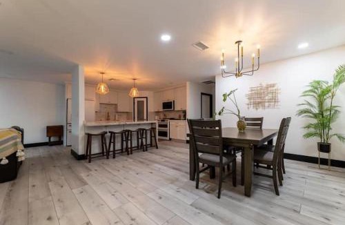 Central San Pedro Villa | Modern San Pedro Home, Sleeps 12, Hot Tub, Fire Place, Private Parking
