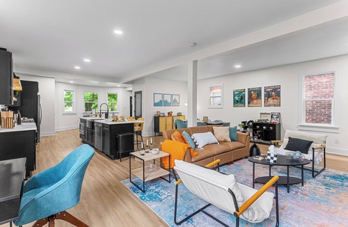Detroit House | Modern & Stylish 4BR Home - Near Detroit Downtown - Sleeps 10 - Pet-Friendly
