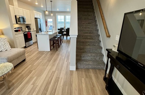 Billings House | Modern Townhome in Fabulous Neighborhood!