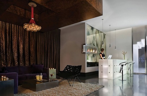 Gaslamp Quarter Hotel | Modern Unit w/Large Patio! Onsite Parking, Pool! Short Drive to San Diego Zoo!