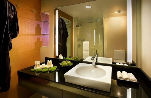 Gaslamp Quarter Hotel | Modern Unit w/Large Patio! Onsite Parking, Pool! Short Drive to San Diego Zoo!