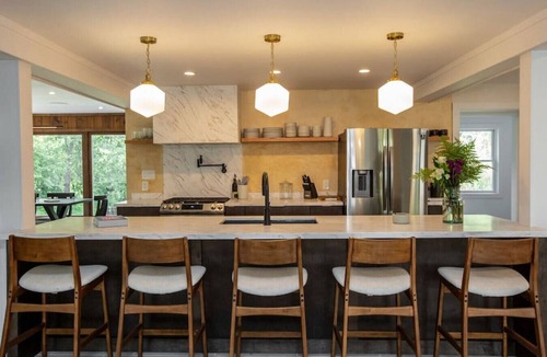 Town of Marbletown House | Modern waterfront on Esopus Creek in Kingston