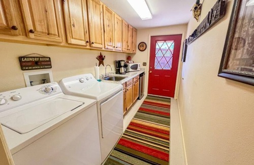 Red Lodge Cabin | Montana Living at its Finest in Meeteetse Meadows