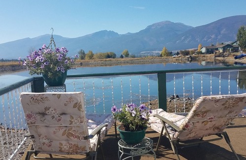 Florence Cabin | Montana Mountain Memories Geodome 20ft Glamping & Fish Pond