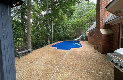 Cordova House | MONTHLY STAYS-Comfortable 4-Bedroom Home with Pool, Near Shelby Park