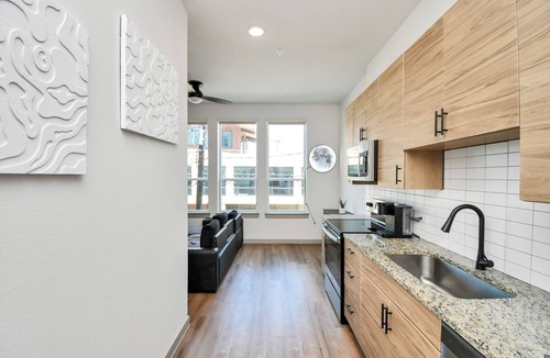 Washington Ave./ Memorial Park Apartment | Moon room studio -Houston heights on Washington Ave.