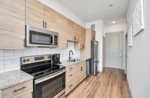 Washington Ave./ Memorial Park Apartment | Moon room studio -Houston heights on Washington Ave.