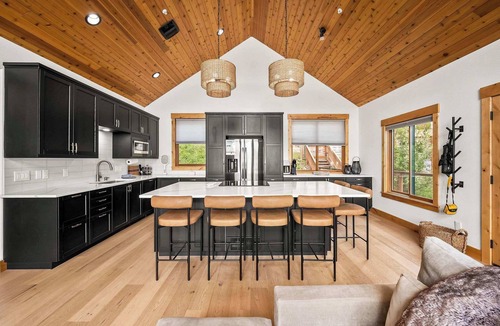 Worley House | Moonrise Trail Lodge | Incredible Views for Incredible Memories